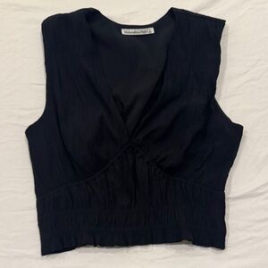 Abercrombie & Fitch Black V-Neck Cropped Sleeveless Top